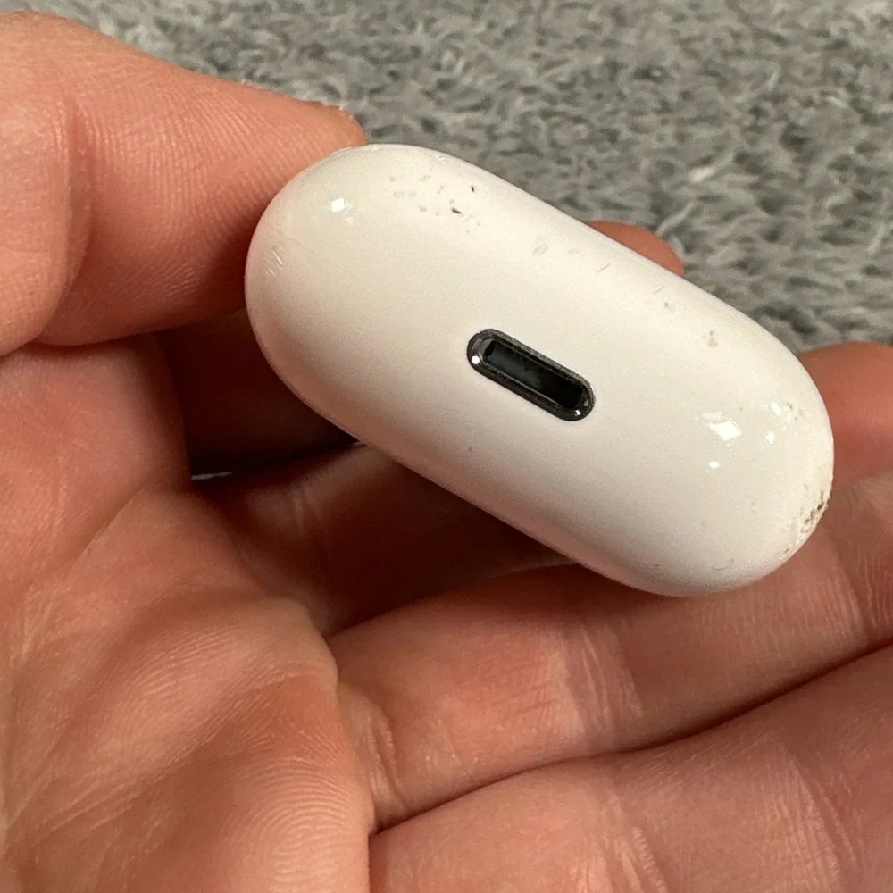 Genuine Apple AirPods Charging Case Only For Models: A1602 A1523 A2031 A2032